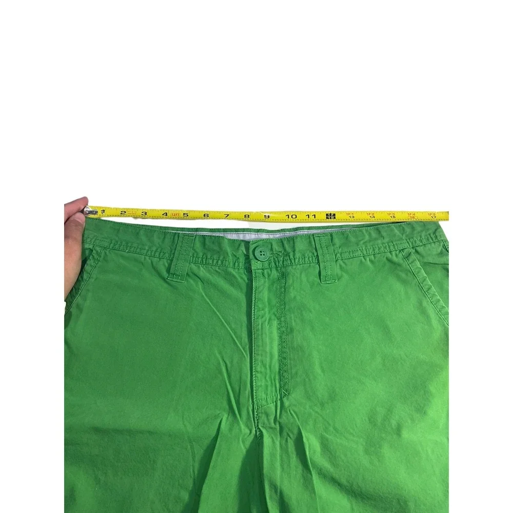 Columbia Bright Green Lightweight Shorts Men's Size 34 Fishing Golf Summer
